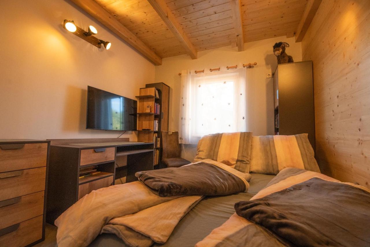 Blaues Ferienhaus แวร์นิกโกโรเดอ ภายนอก รูปภาพ