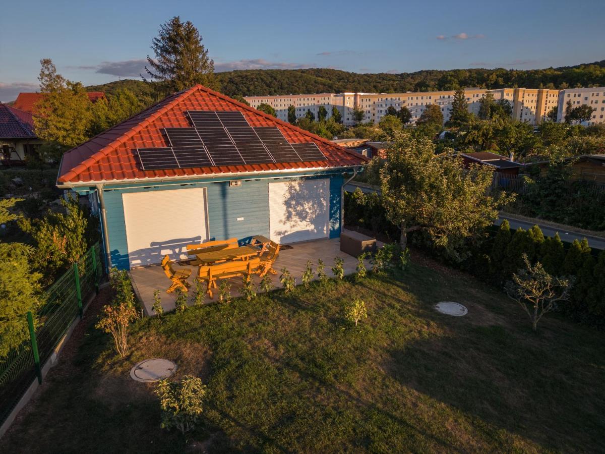 Blaues Ferienhaus แวร์นิกโกโรเดอ ภายนอก รูปภาพ